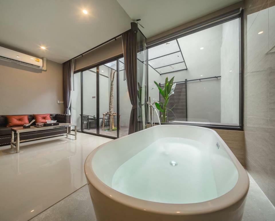The Valen Resort Bangkok Dış mekan fotoğraf