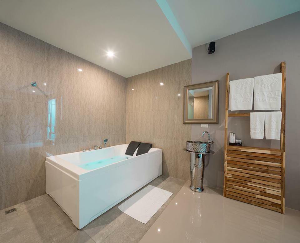 The Valen Resort Bangkok Dış mekan fotoğraf